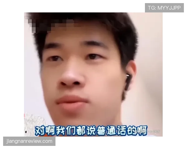 潘展乐球场像主角，下馆子像来蹭饭的邻居